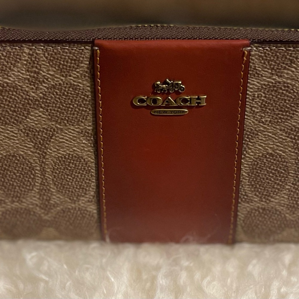 Coach signature accordion wallet